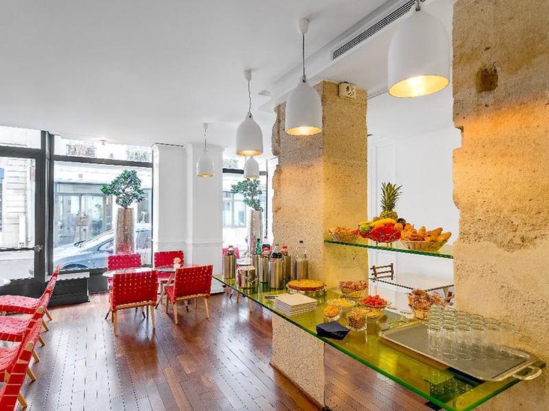 7D0AC01D3EAEE46FBC5E88B31BA287EF