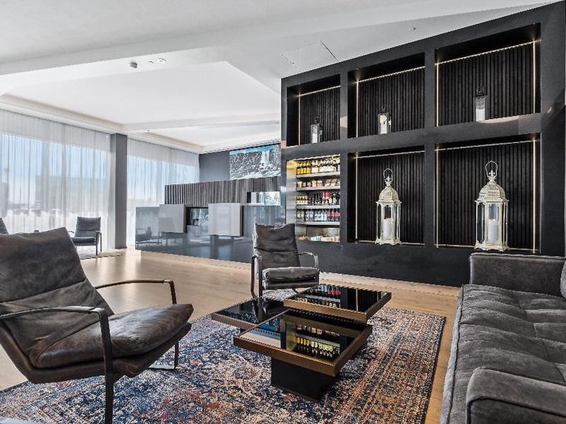 D85E434AC0181752F058A9D94C06B96D