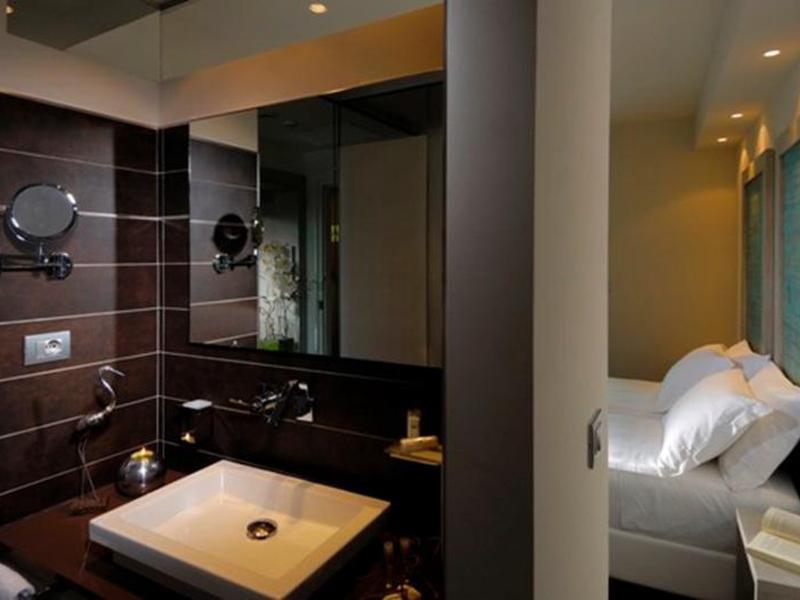 C60969FDD6DB1E1D2156AEF9E63FCCC5