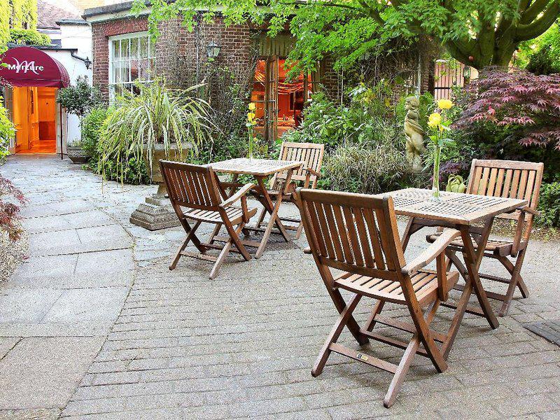 CDADA1336A3B76E97C2865D824385AEA