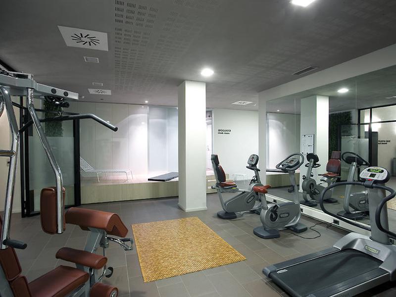 ADA51AD56AD08110160FAD63890EEC6A