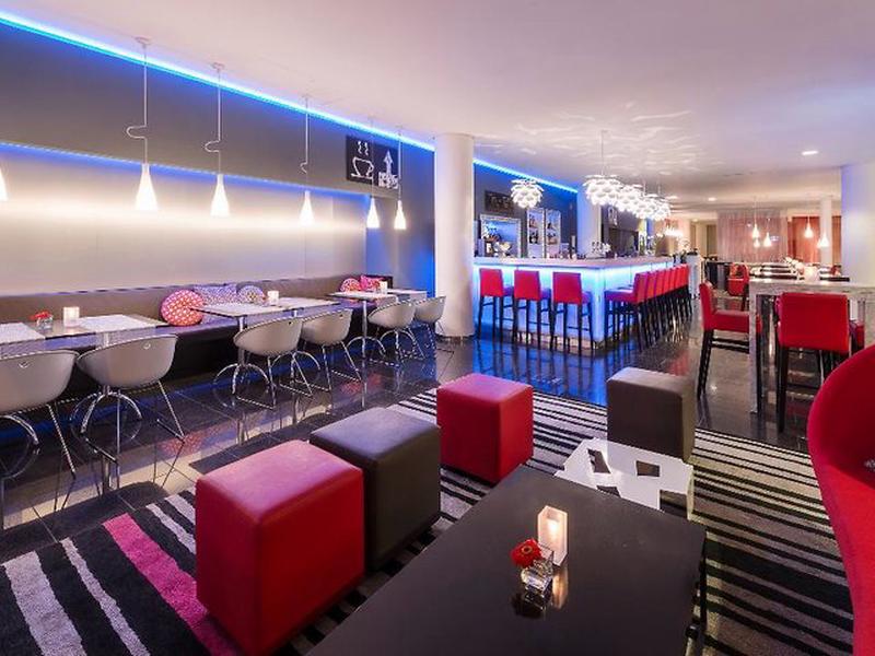 E905A64B7DBAA84148AFD9D07892E7EA