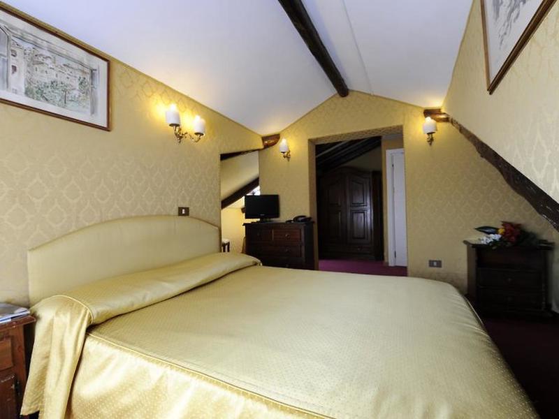 184028453A7970598859E6A070CDF804