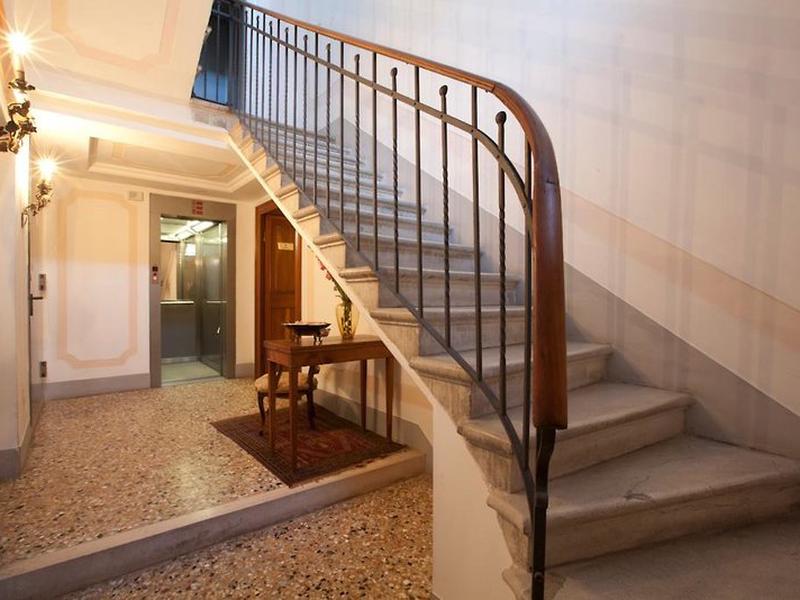 81125BCBE06CF41AE889E50C61A5B269