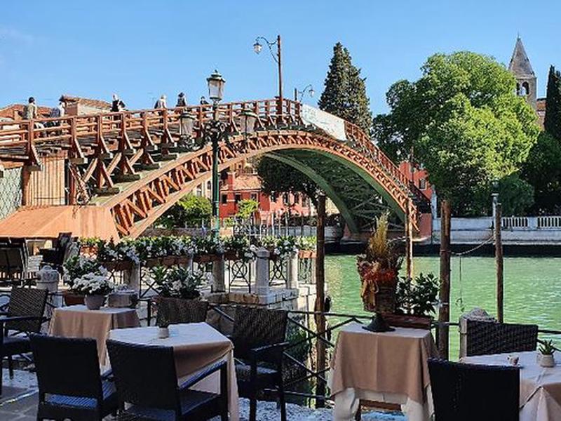 E3325F26A178660C67C864173FA7BF71