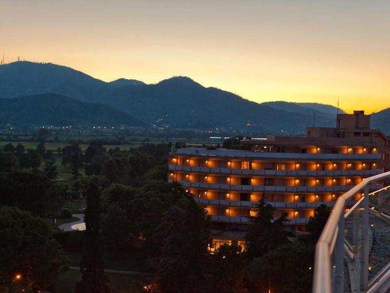 C2427A363AA69EE293654B2BBA754947