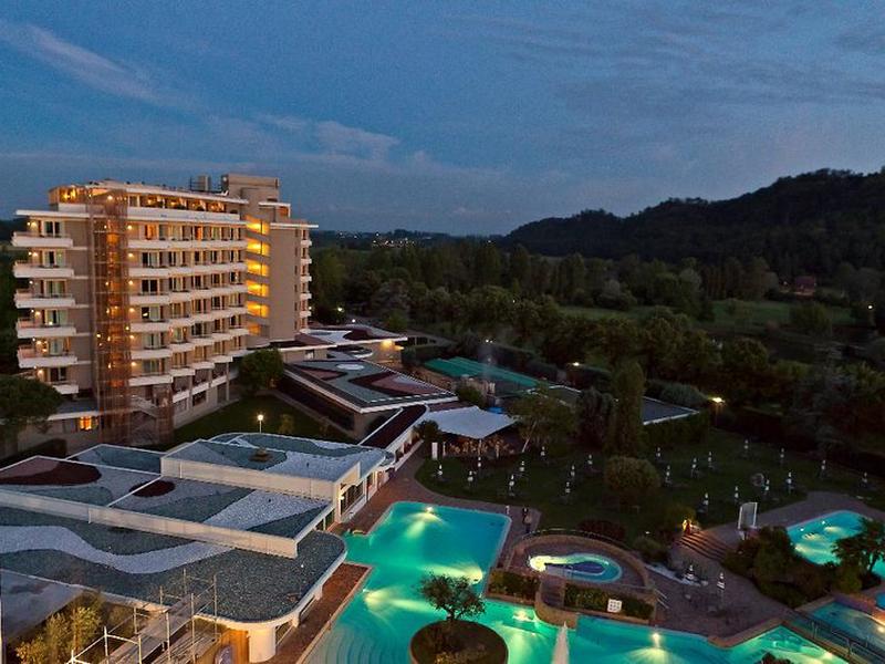 837A373D3E2ADAE4D1C35D233861B3C8