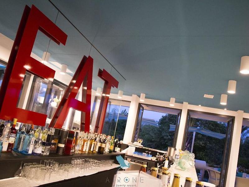 4FC1065E1A5EEC50BE80DCB15C343F7E