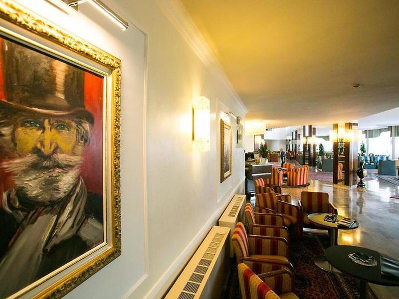 774C2BB5A871BDE9F26F681D241AADC6