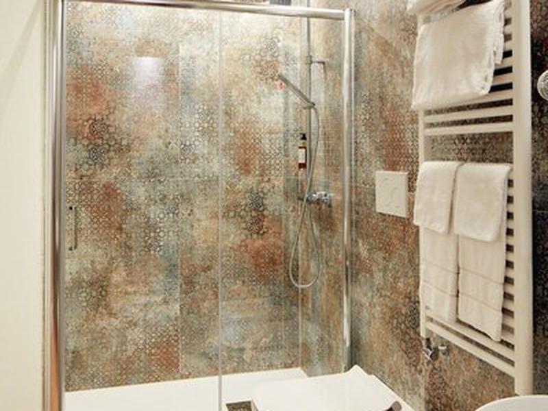 1B2E845A1D6B978BA7F19916B0609FE7