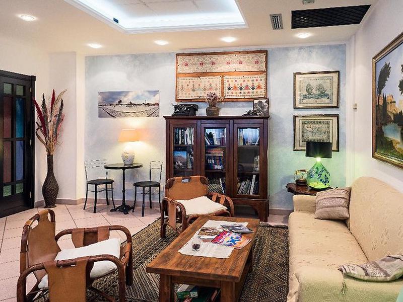 302F6755AA0D3D3B6E9174881B638195