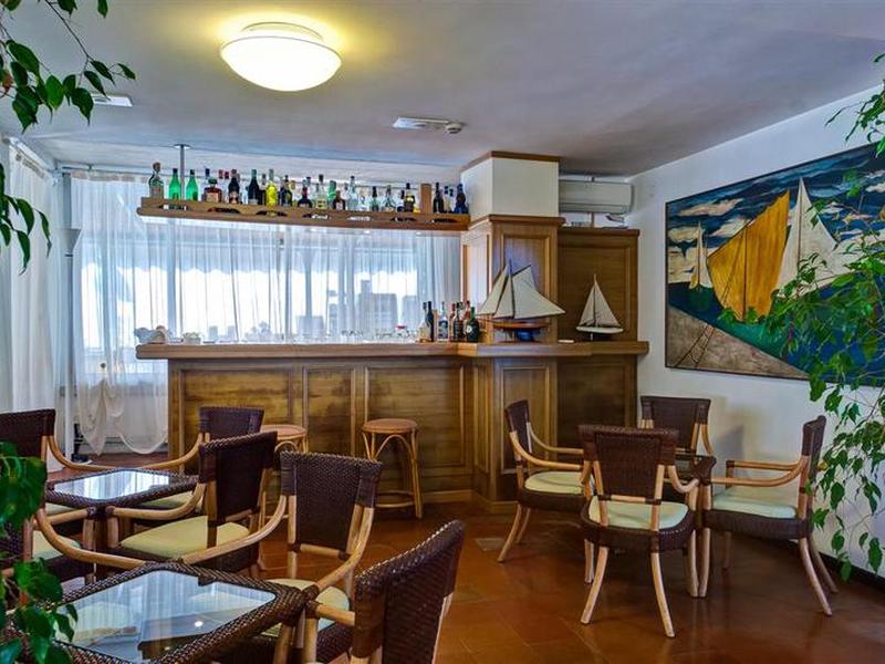 A9CDFA45697E61A9DFC43F42E2532403