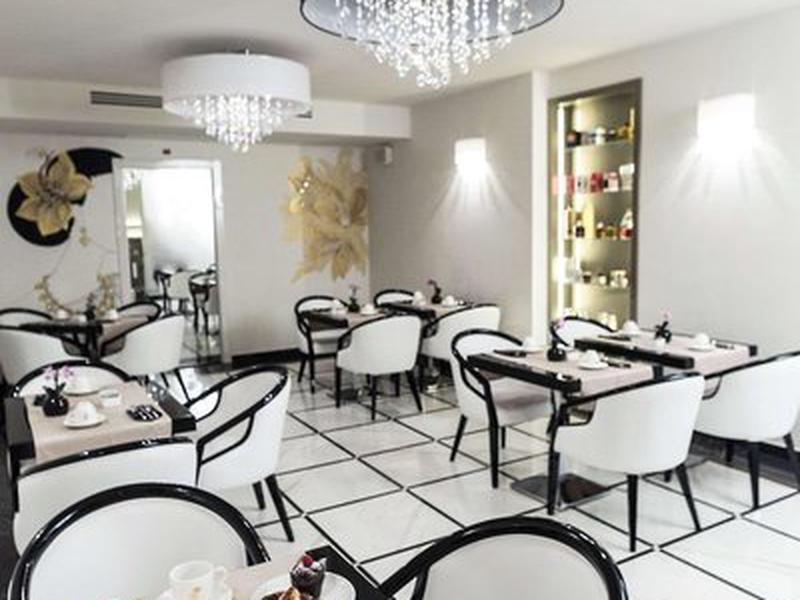 B0100E43A14B25422BE518460332B2E2