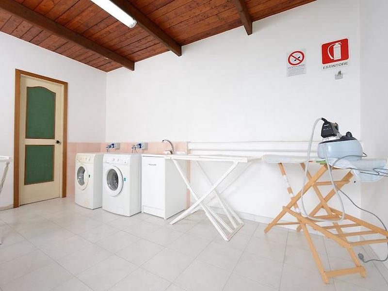 C2FA2B3166E7AF497B74FA7994AEDEC5