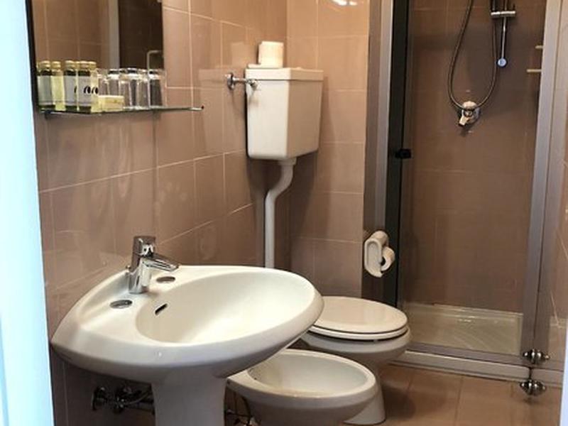 72E3C99D7855BE78F3102F536B572662