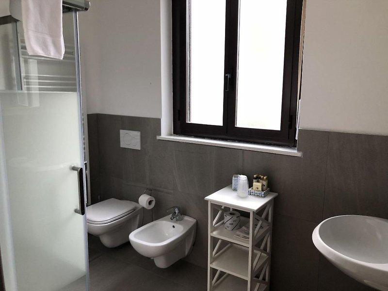 E860B7994DEACC1EF7973C92700D980E