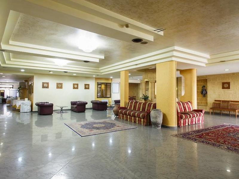 B2E4477F7038B2DC9A8F684D30737FF4