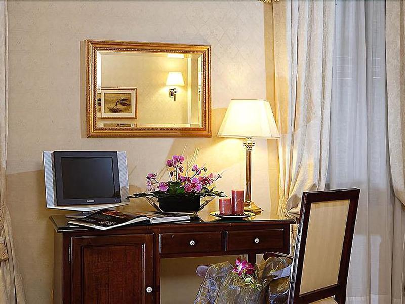 52F190AE0FE4B0D99C05F7B54E33AD12