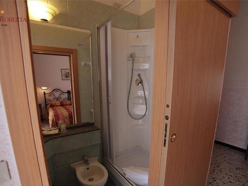 13B01895B9749C8DD50E33A5907E93C9