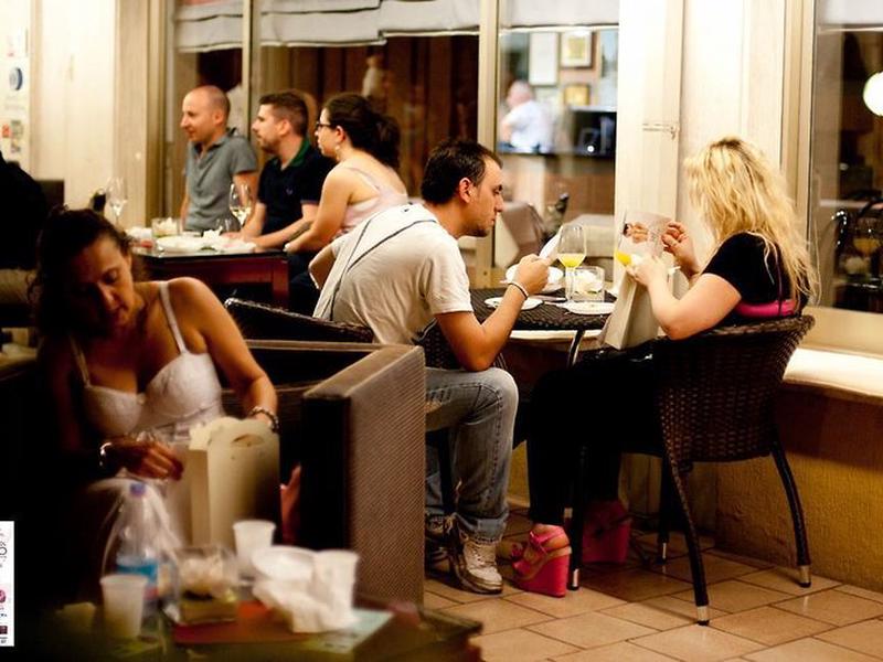 90C4BC1FB269C0082A53EEDE61DE52EF