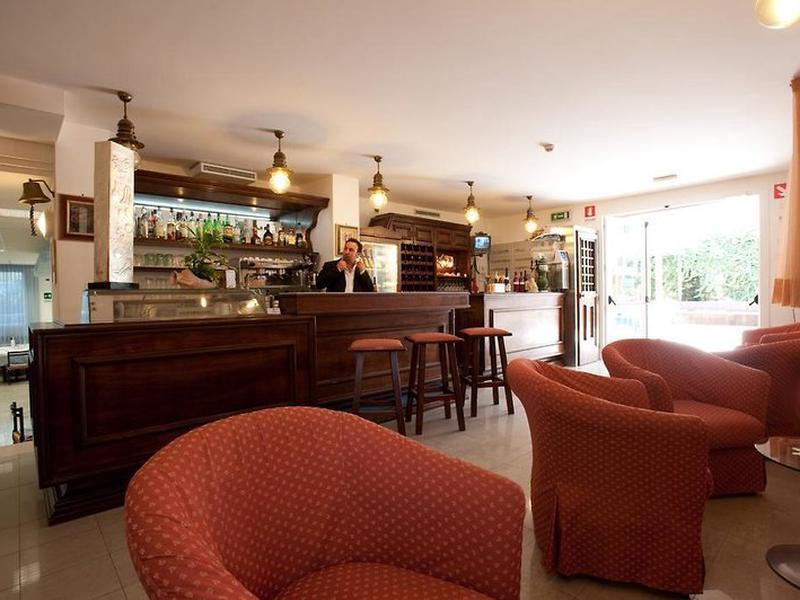 29B41C8E47D29D6CABBF4B4EBCCAEE00