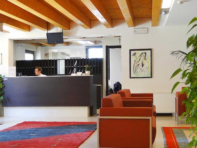 E5F7C96A956D64E9E0FBA88EA66504E3