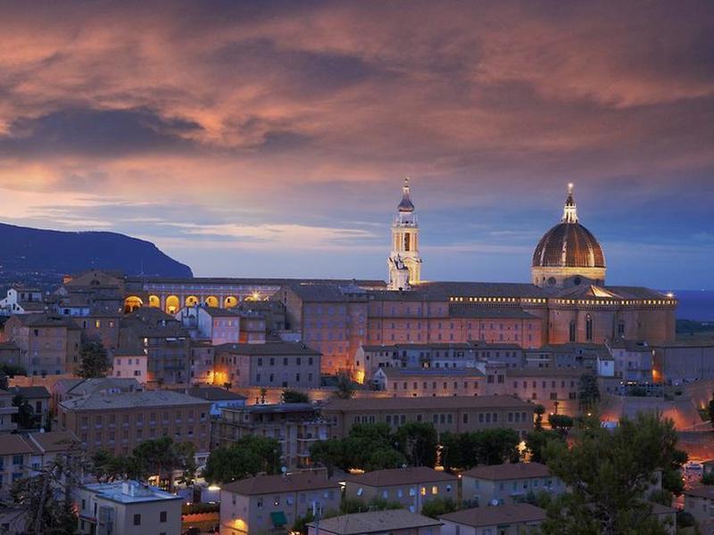 9ED0AB1C2C708A4324DDB2F60726F5A7