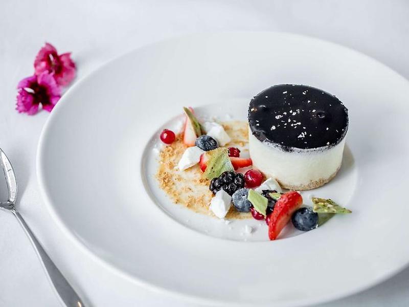 15F811A6D7963ECD6B9363CDA610339E