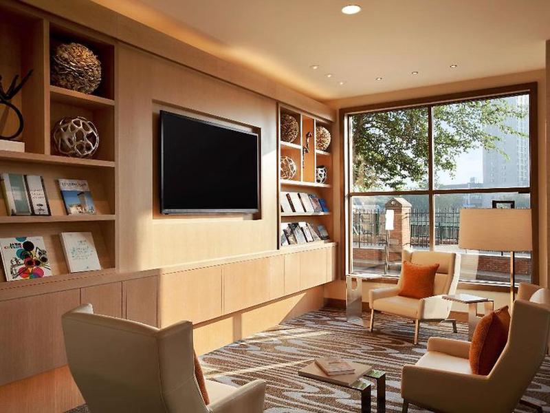 1C5942D51E47C3B5A7345F5DBD73FF12