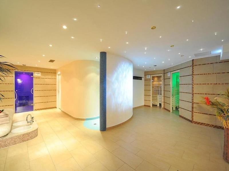 D18F95D71CB40E6747BDC1806D4A18E1