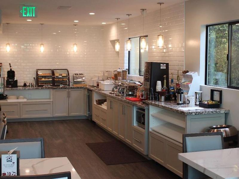 D28C151EF214A3625FC100FB2D0C0E12