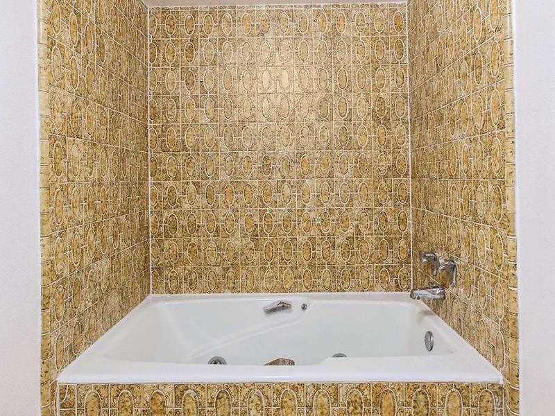 38A9418C8C27CA79C0C888F5B3E8FB91