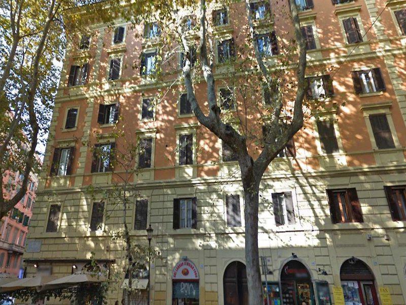 F77E5F412084BA89A6E74F86D575A247