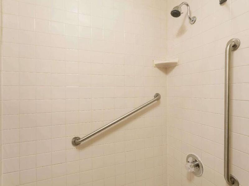 7F018173519519A93A7D036EB4BEE8DB