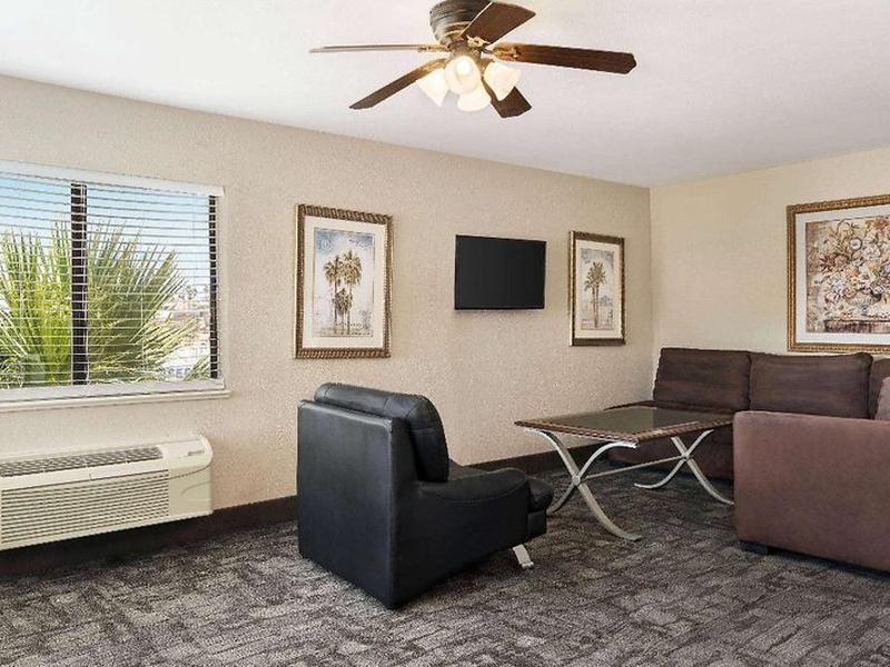 9BCB44A37D1A53C425E9738A4E8FE6E4