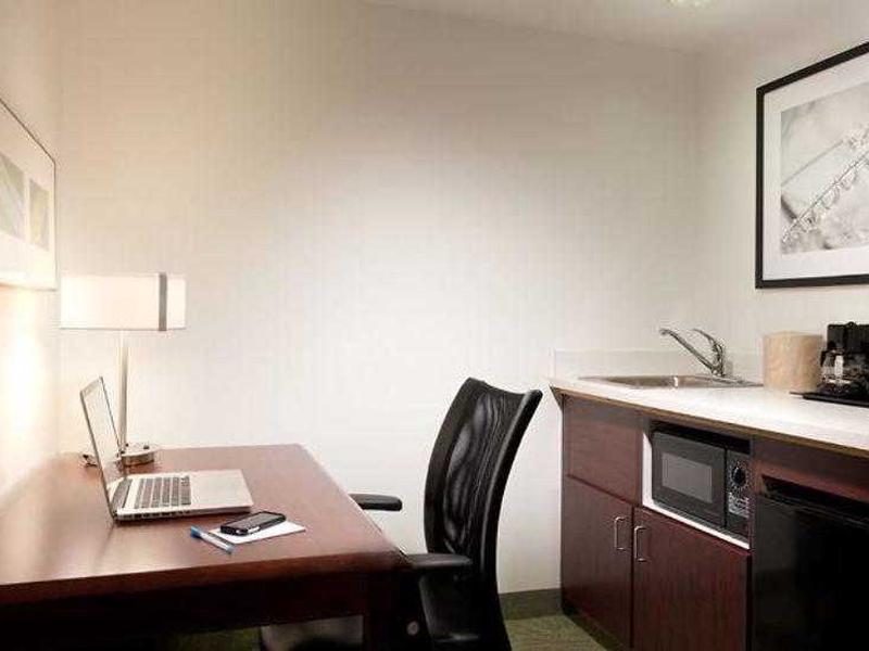 C8D4C9ABDC0C3B0C357817A3BF3E4405