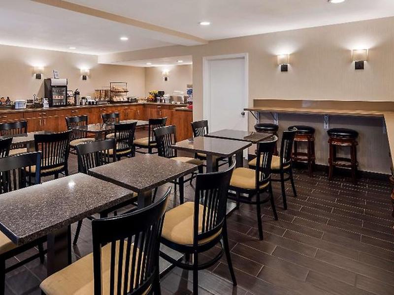 4CB688A370A2A2D89B838F14B854A357