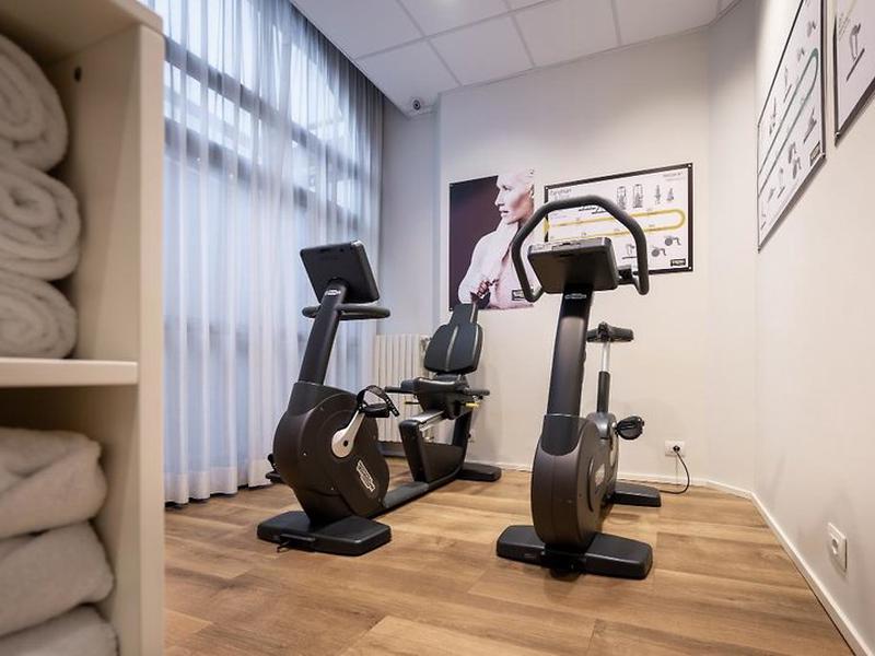 2BE87F41A0A0676585D24A964B35B8CD