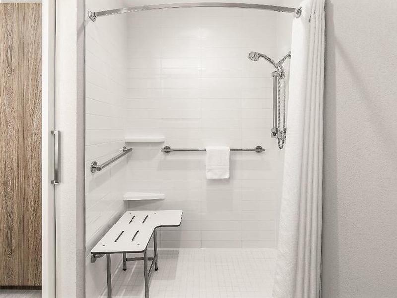 D6C444F2AC580DCCBEB80B3E27B5F3B5