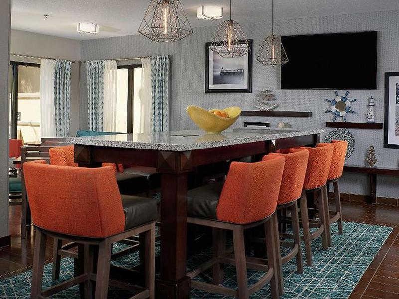 8303E5FAEEB8D1B618C1464C90C2AB98