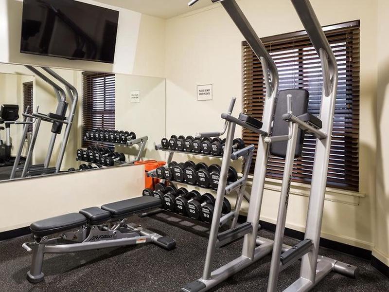 D3E1DD3DC27B35941D0A2C6AD9F890AB