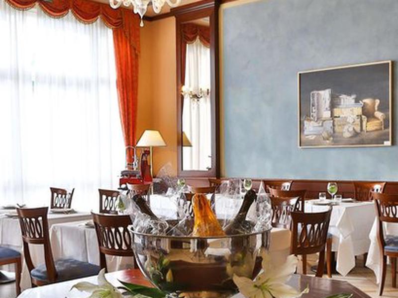 F40273D8356F04BAFEEC88FC8099B2D3