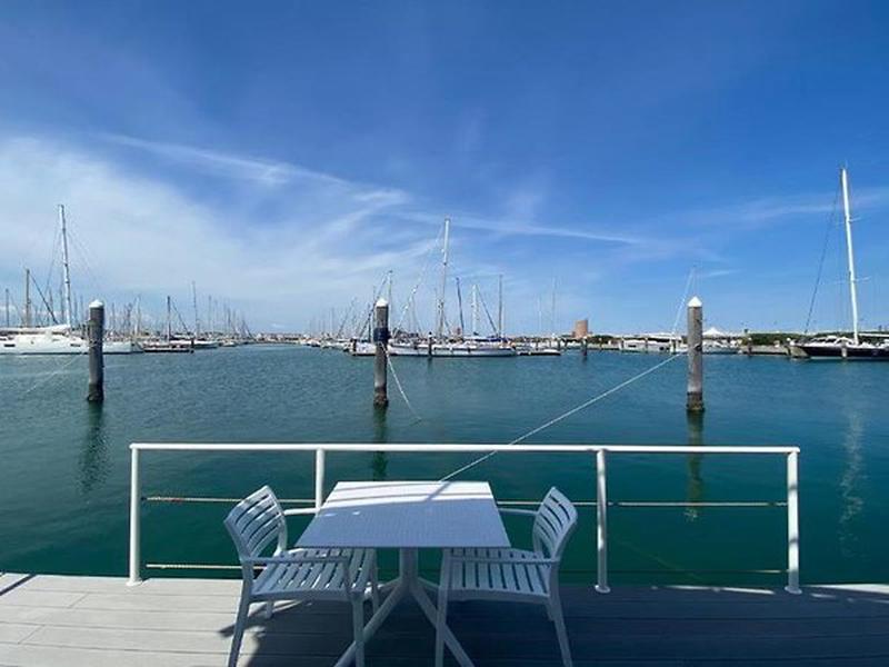 C4589743EE63D499EFC71386B943B126