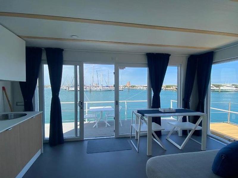 3F3B04EA6DAE9042F6D537D2FFF50EC6