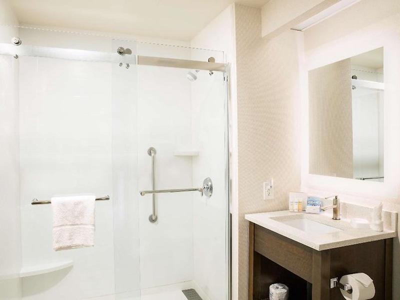 F70E6641EC65DC020E0DC975824D3815