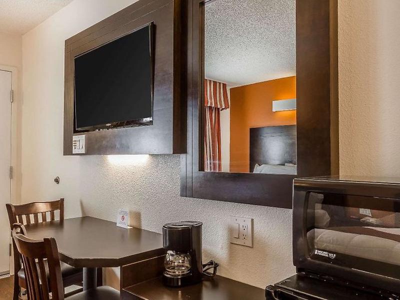 6DEEDF49B69BC19D96B64B82BAFF3B1A