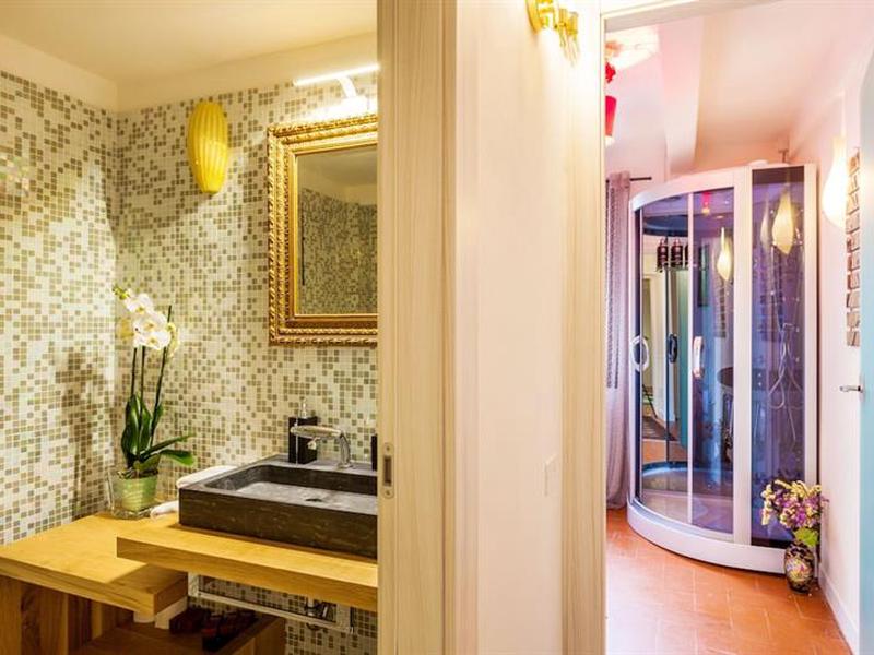 8AA5253D5FE83BAD417827B38379E9B1