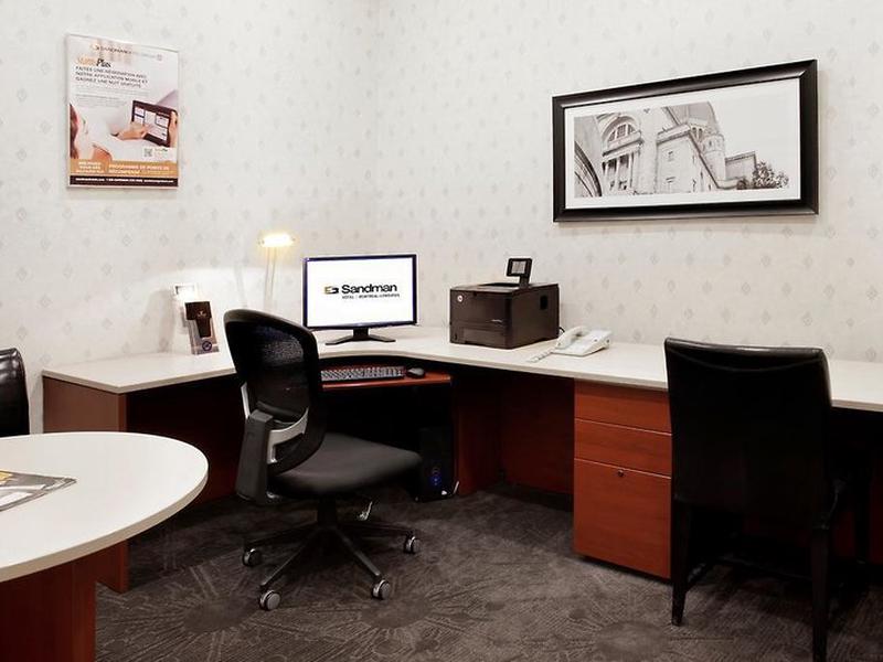 17C1061CF05C2BF79825095F40EB1AB1