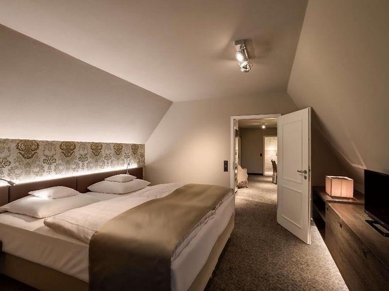 B569F45E9BE0DDE3F8C6B99532E33EAC