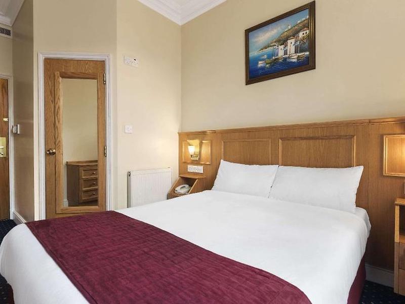 86CF7717E4EDA9B5DEBA981DF69588C3